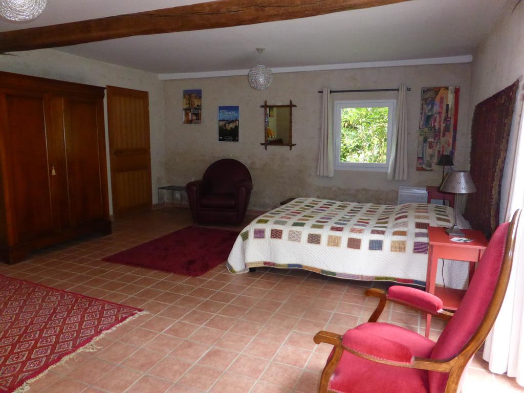 Les Fontenils Lassay-sur-Croisne Zimmer foto